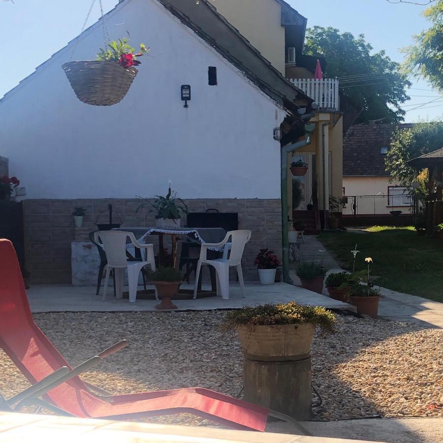 Edit Vendégház Balatonszentgyörgy Balatonszentgyorgy Extérieur photo